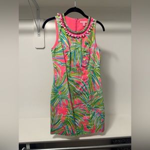 Lilly Pulitzer shift dress, used-like new. Worn once. Size 00.